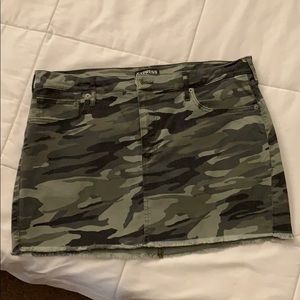 Camo skirt